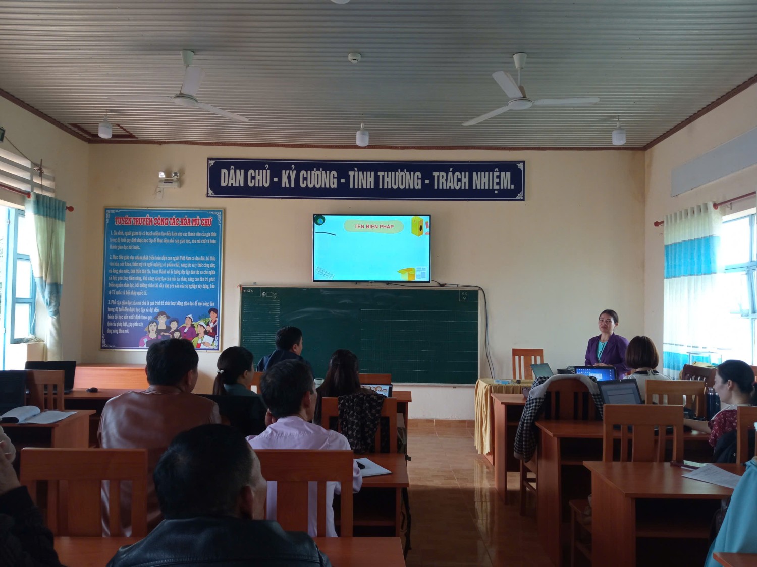 z6045615686350 b37efb30bd27b43b113011969907e8f1