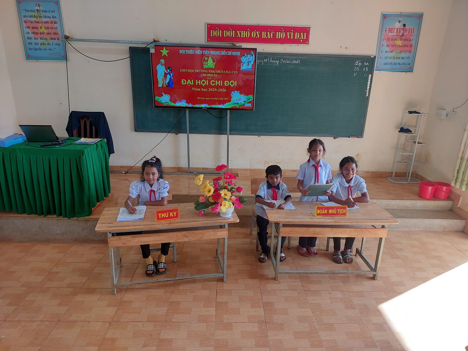 Đại hội Chi đội trường TH&THCS Cill Cus năm học 2025 - 2026