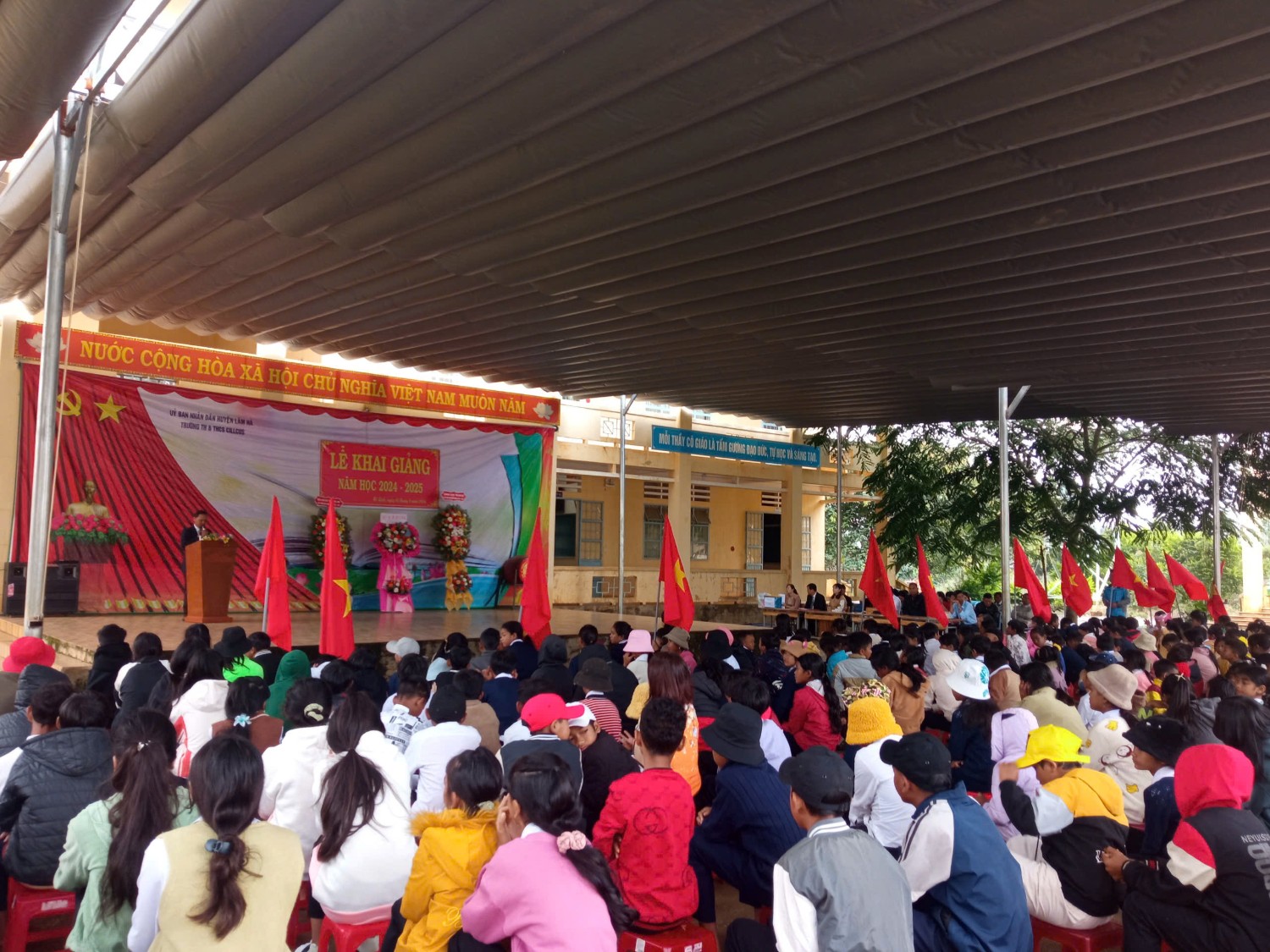 ẢNH KHAI GIẢNG NĂM HỌC 2024 - 2025