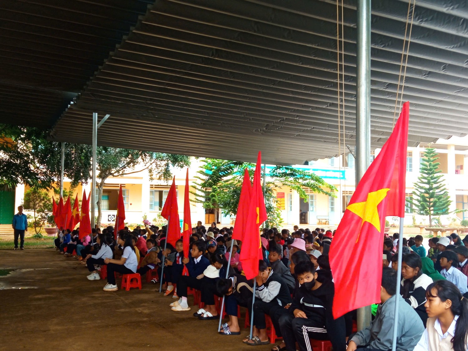 ẢNH KHAI GIẢNG NĂM HỌC 2024 - 2025