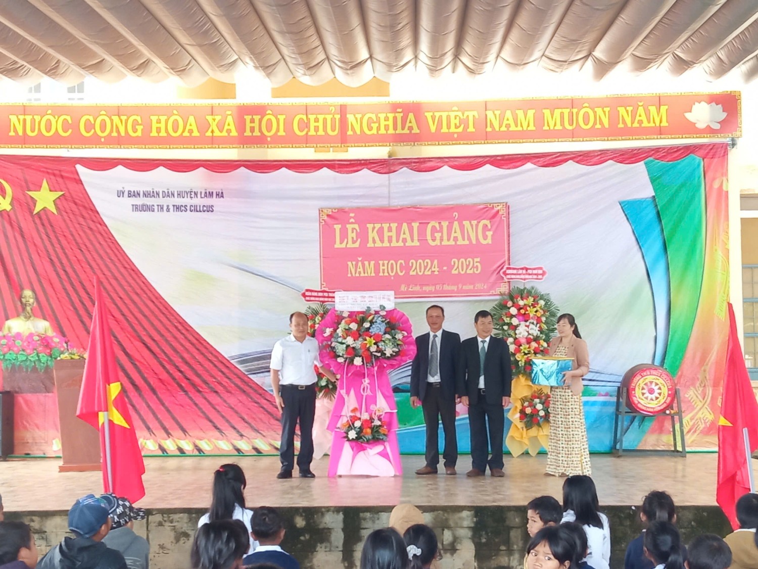 ẢNH KHAI GIẢNG NĂM HỌC 2024 - 2025